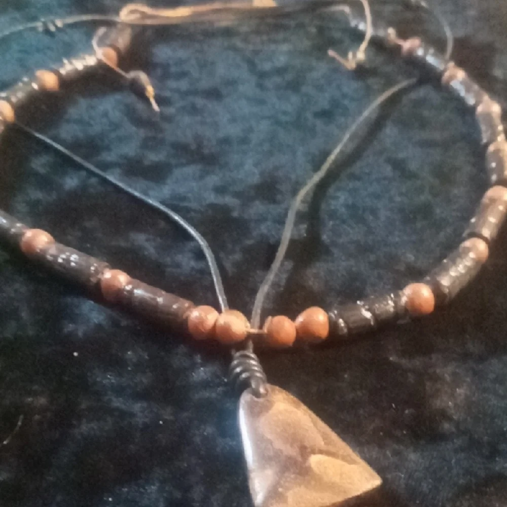 Men's 24 To 28 In L. Brown and Black stone Seed Beaded Slide Necklaces 2